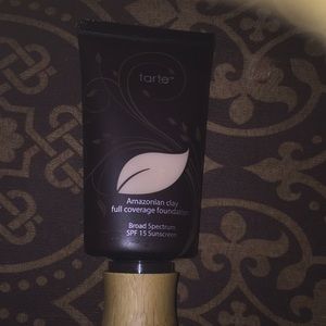 Tarte Amazonian Clay Foundation